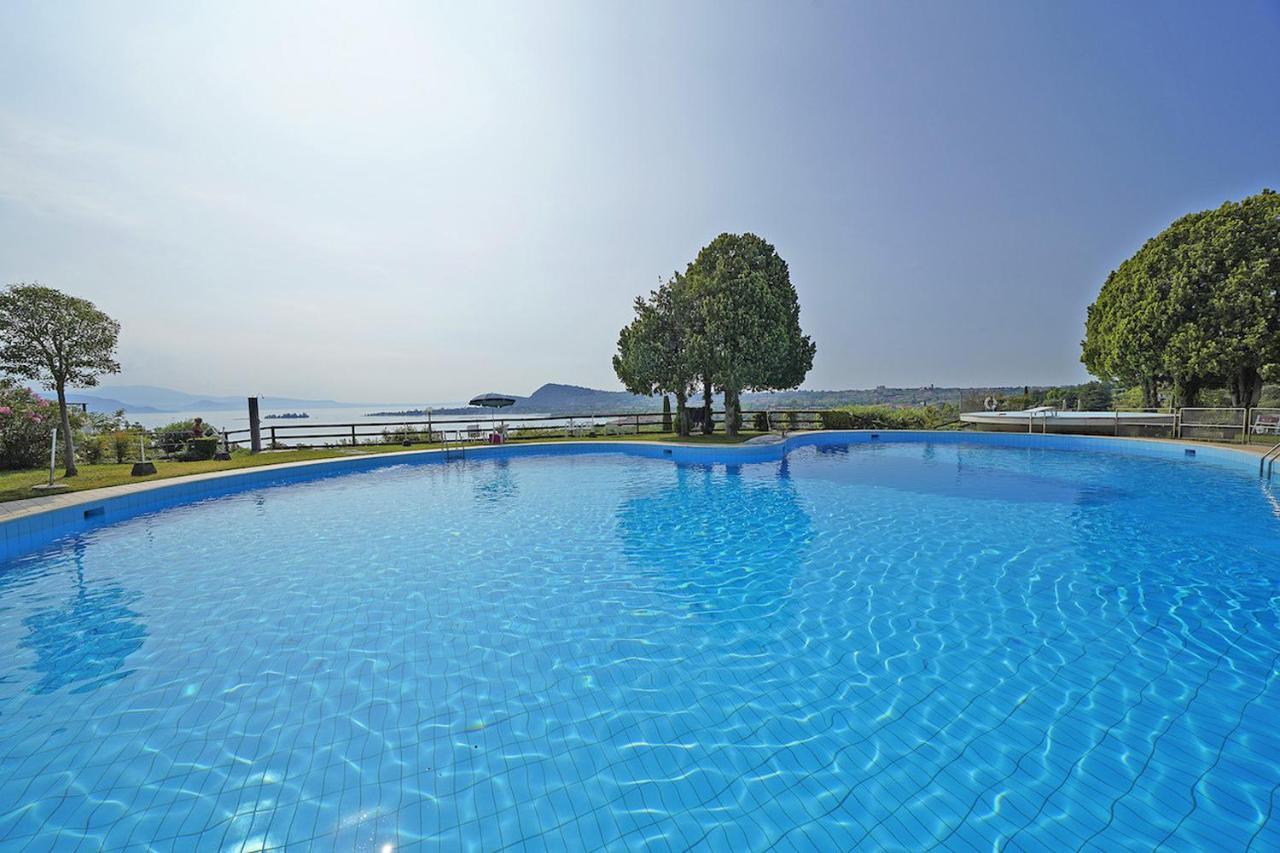 Appartamento Gardagate - Centro Residenziale Benaco Manerba del Garda Esterno foto
